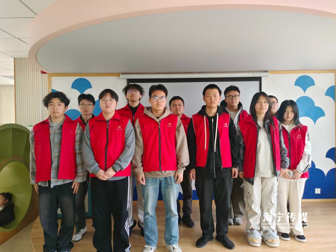 弄潮匠·童阅同行志愿队.jpg