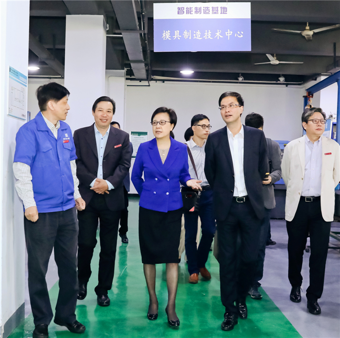 参观.jpg